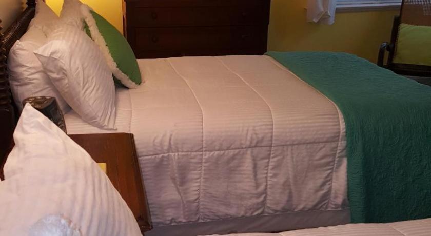 The Caribbean Court Boutique Hotel Vero Beach Dış mekan fotoğraf